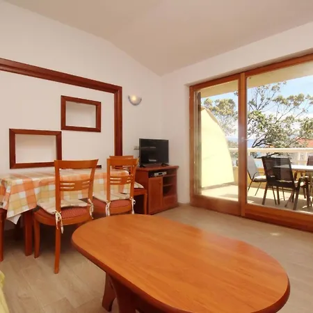 In Mit Eigenem Balkon - B59524